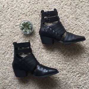 BRAND NEW Leather boots